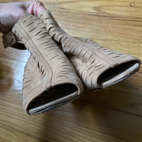 Madden Girl Heels - Picture 4 of 6